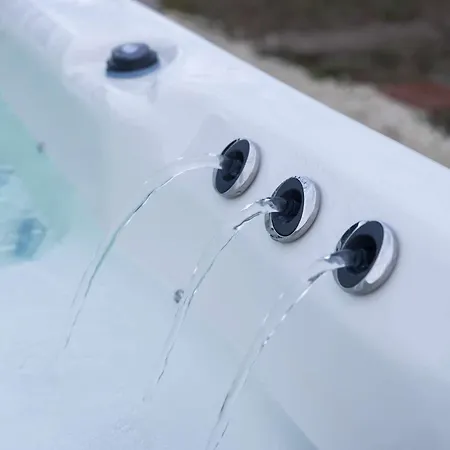 ベッド・アンド・ブレックファスト Buzal-morocza Pinceszet Es Szallashely